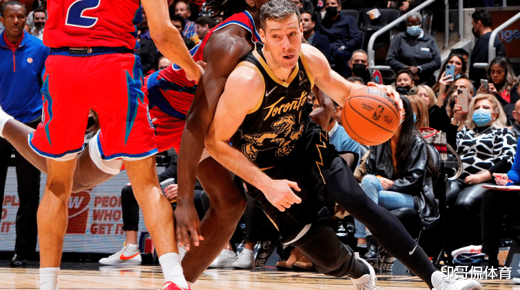 联赛间隙与 联赛间隙与