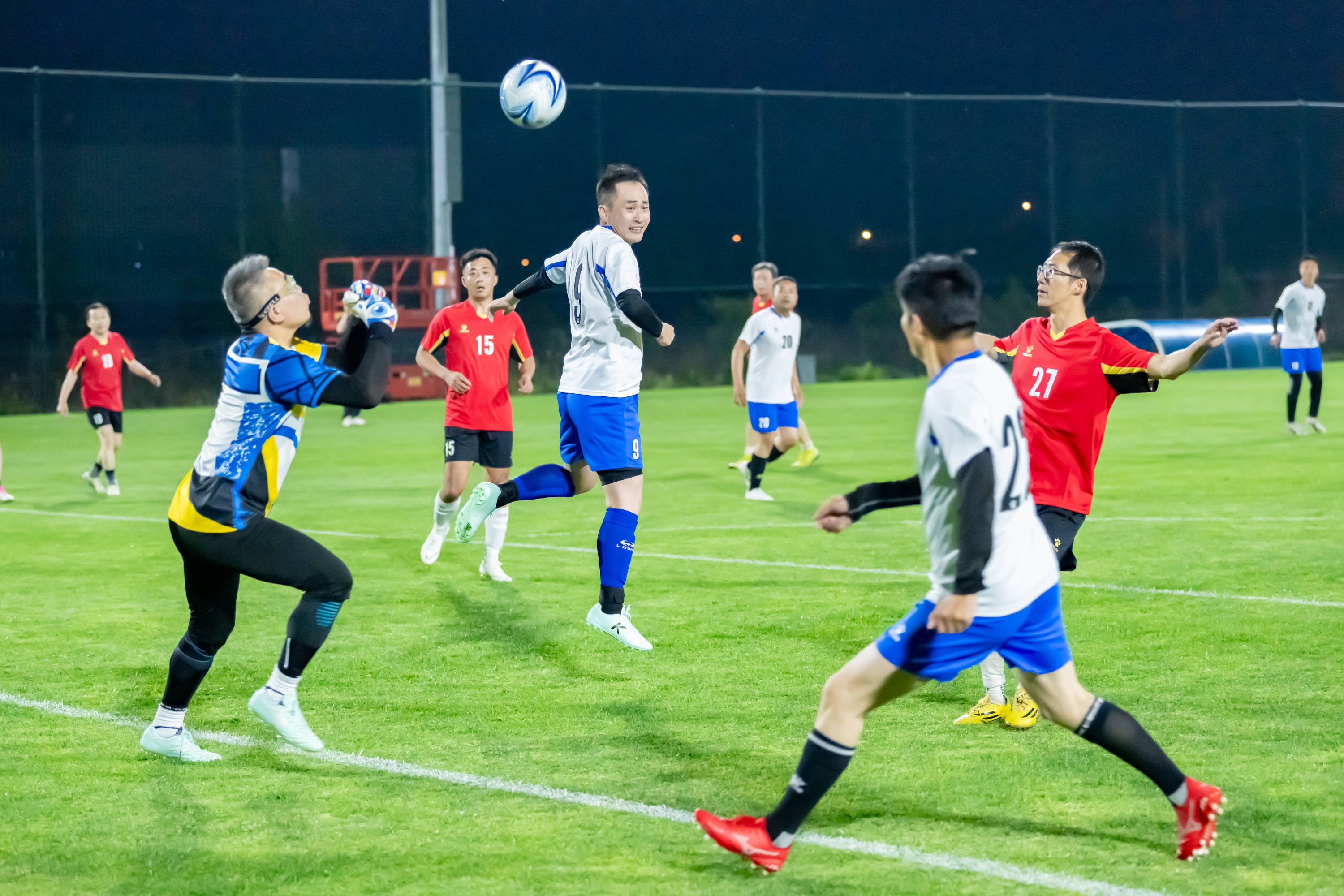 离或低位得 离或低位得