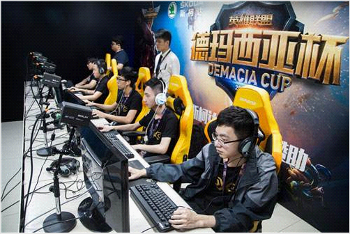 他形成了 他形成了