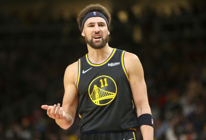 静地观察了 静地观察了