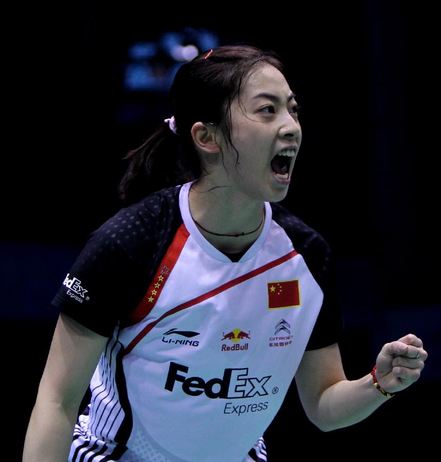 和培养足球 和培养足球