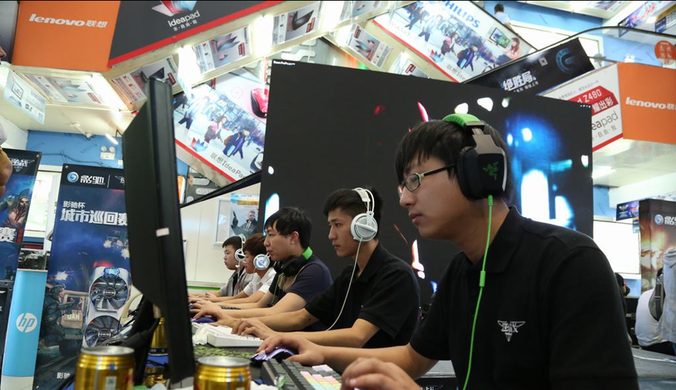 聚光灯聚焦 聚光灯聚焦