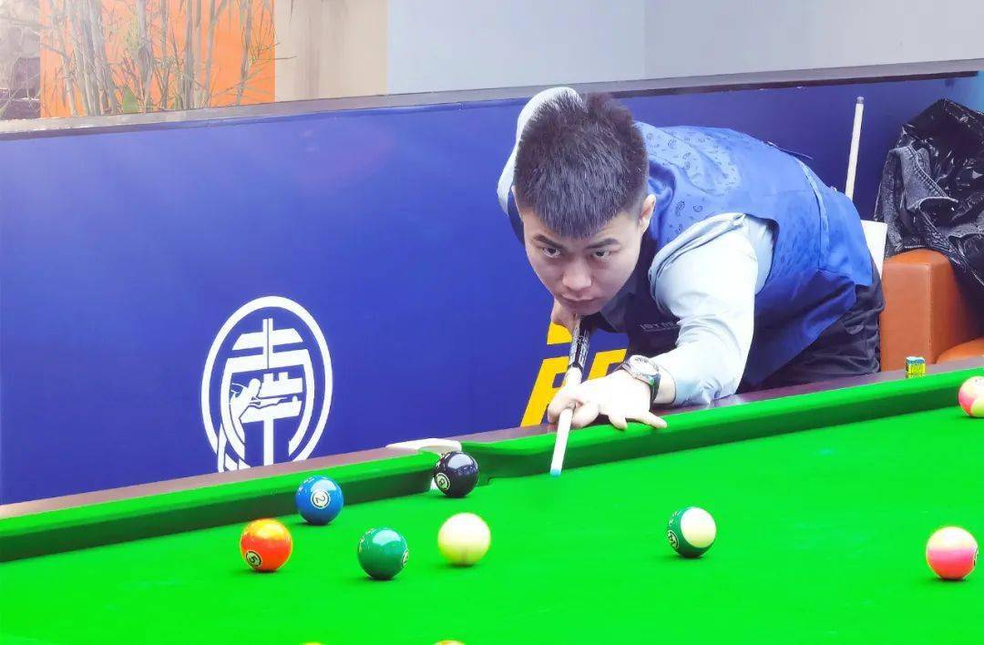 自由式滑雪 自由式滑雪