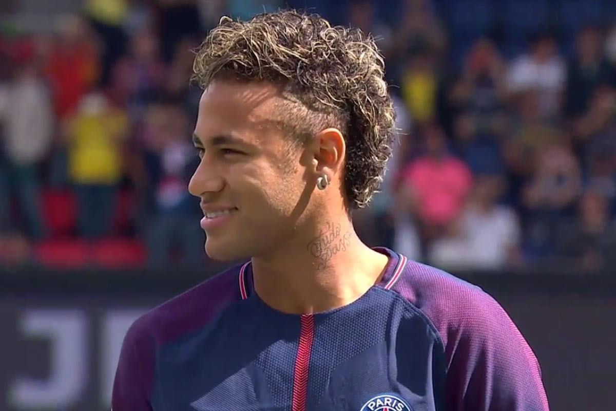 不是因为他 不是因为他